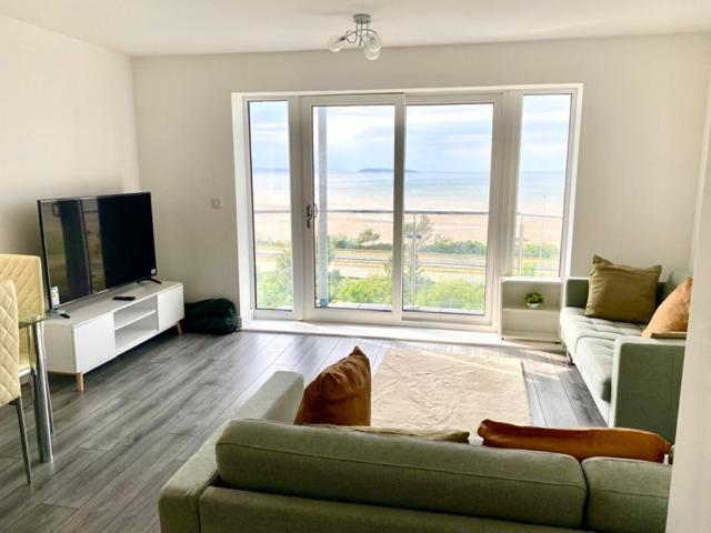 Lovely New 2 Bedroom Condo With Stunning Seaviews Penmaen-mawr Exterior foto